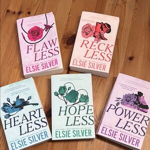 Elsie Silver Chestnut Springs series. Excellent condition!